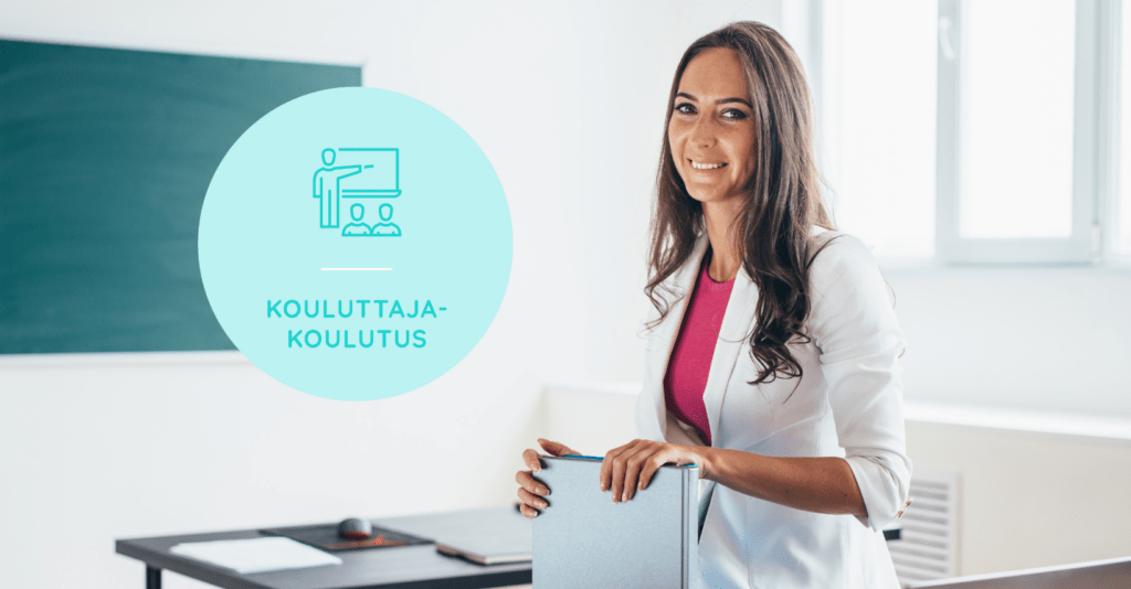 Perehdyttäjän kouluttajakoulutus - nainen perehdyttää